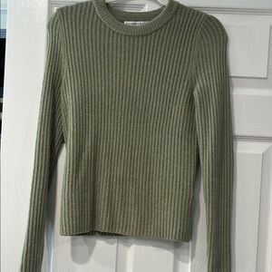 Abercrombie & Fitch slim crew Olive Green Sweater (S)